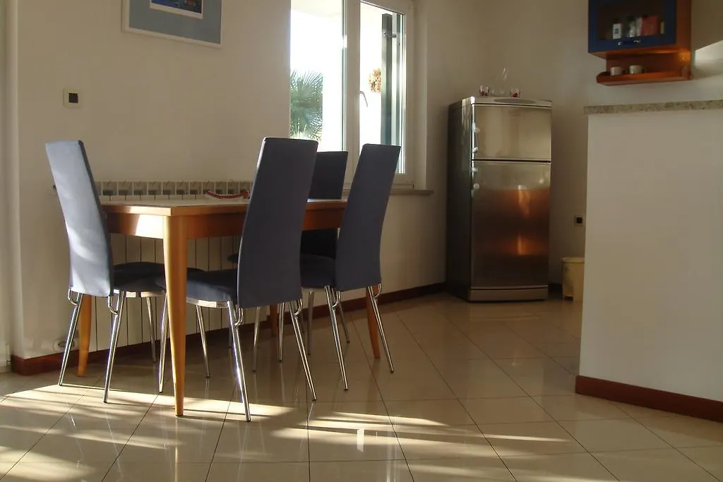 Apartment Leon And Leona أوباتيا