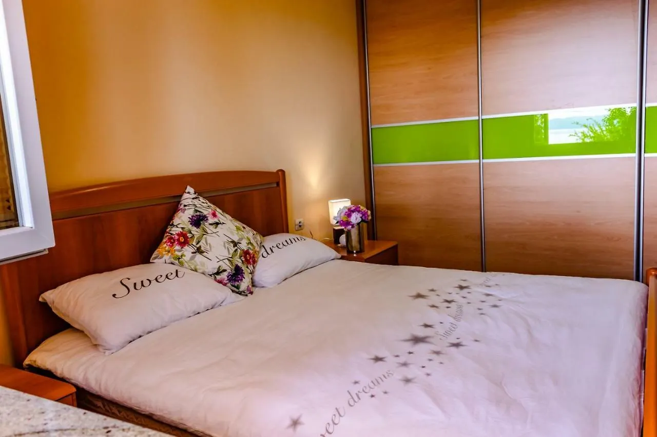 Apartment Leon And Leona أوباتيا